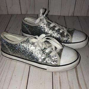 Converse type glitter shoes size 3